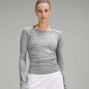 Lululemon Long Sleeve Top. White with small black stripes. Size 4